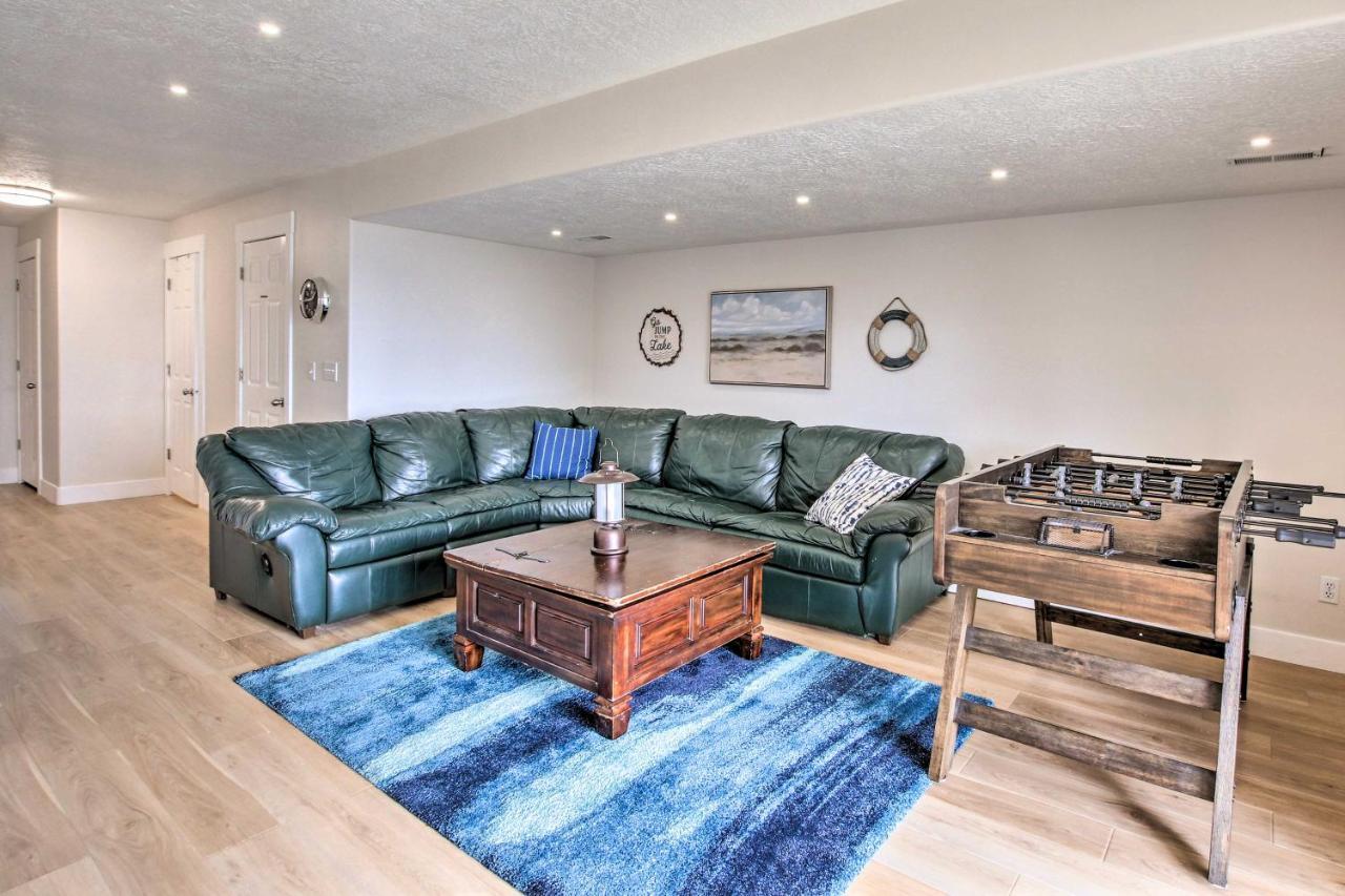 Spacious Garden City Townhome With Lake Views! Exteriér fotografie